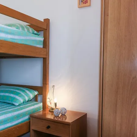 Suzy Appartement Vantacici